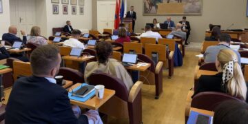 Kako to završi kad umjetna inteligencija uđe u raspravu o grobljima na dubrovačkom Gradskom vijeću