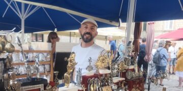 Gotovo sto godina tradicije u rukama: Danijel je svoj zanat donio na dubrovačku pjacu