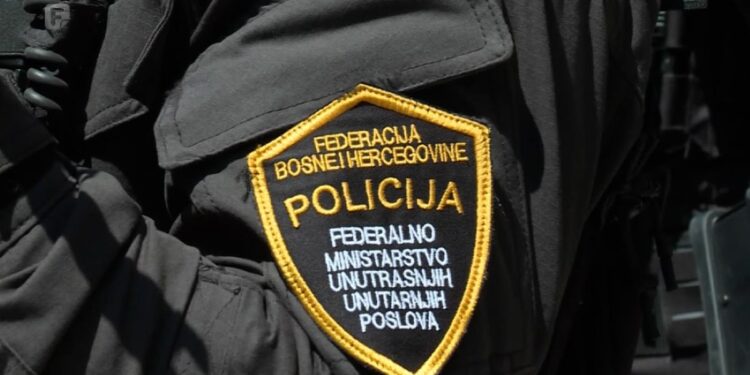 Federalna policija pretresa Općinu Neum: Istražuje se uvoz otpada iz Hrvatske