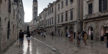 Dubrovnik jutros najtopliji u Hrvatskoj s 28,3 °C: Stiže li napokon najavljena promjena vremena?