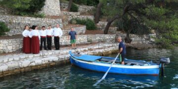 Ljeto nije gotovo, Pelješac zove, a tek program za ljubitelje glazbe na Mljetu