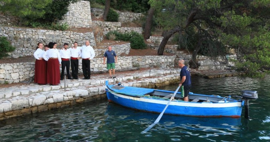 Ljeto nije gotovo, Pelješac zove, a tek program za ljubitelje glazbe na Mljetu