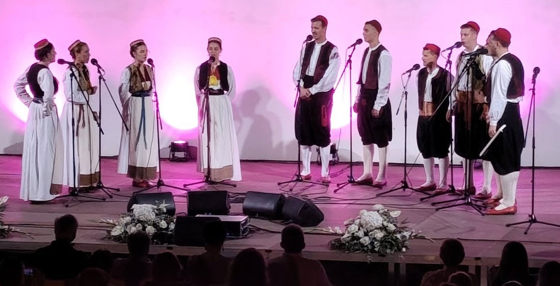 Klapska pjesma ponovno okupila brojne posjetitelje u Cavtatu, prikupljena pomoć za Omiš