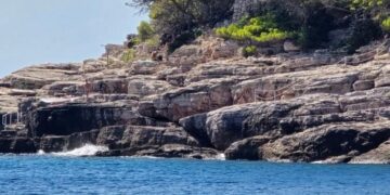 Pokrenuta online peticija za očuvanje nudističke plaže na Lokrumu: Evo što traže od vlasti