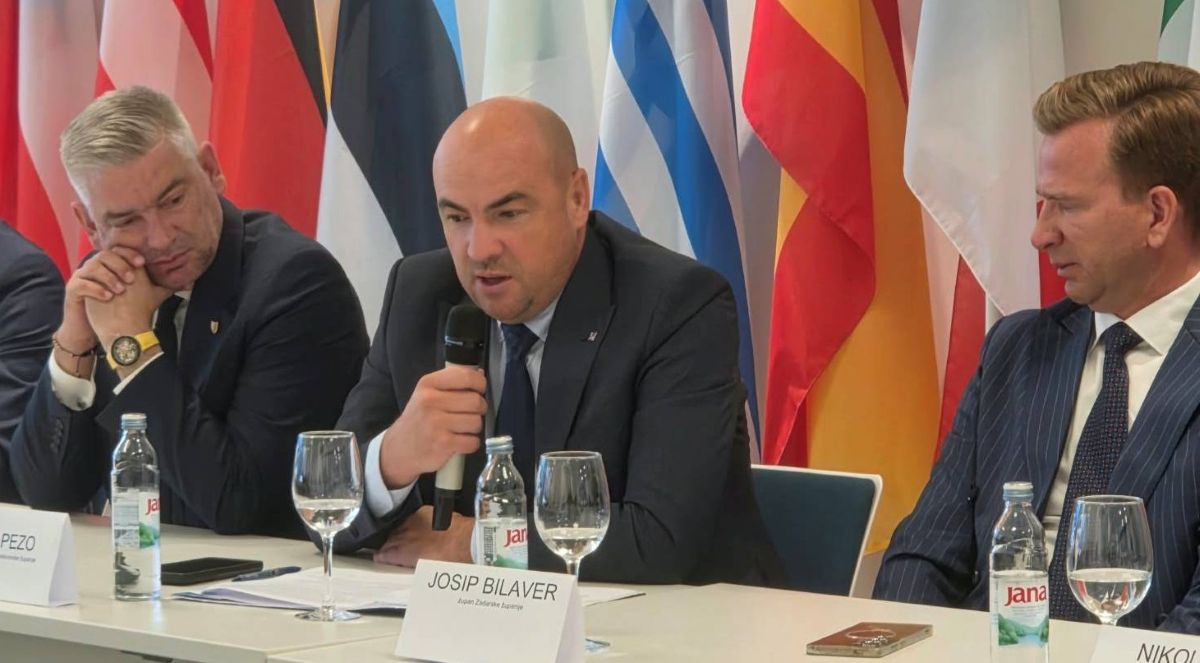 Župan Pezo: Naš je cilj da jug Hrvatske bude kvalitetno povezan, ne samo cestama i zračnim linijama, nego i željeznicom.