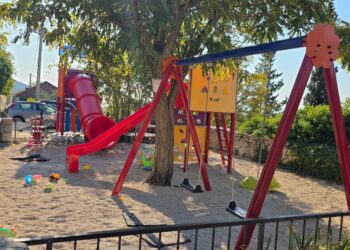 MALI KORACI, VELIKA RADOST U Babinom Polju opremljeno dječje igralište