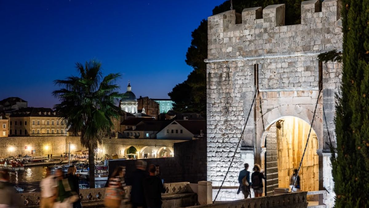 Mladi Španjolci došli na odmor pa pretukli dvojicu Dubrovčana, policija ih je pronašla