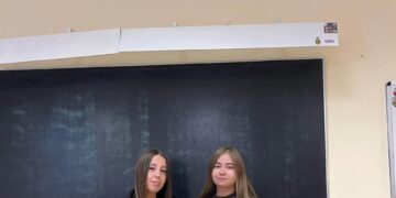 Učenice Tea Markov i Rina Šegedin